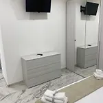 Bed & Breakfast De Rossi185 Bari